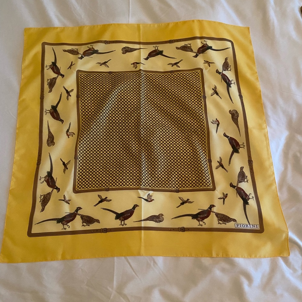 3 for 15$! Vintage Yellow and Brown Pheasant Bird Print Scarf.